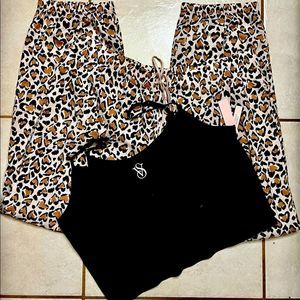 New with tags 2 piece VICTORIA’S SECRET pajama set size XL